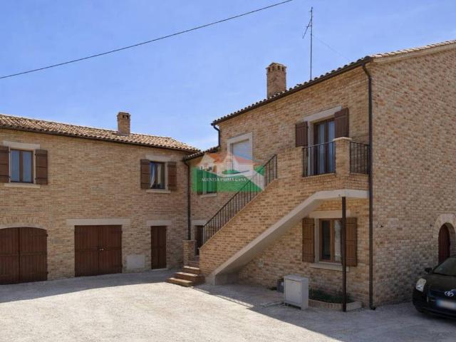 Rustico in vendita a Ravenna, Reggio Emilia