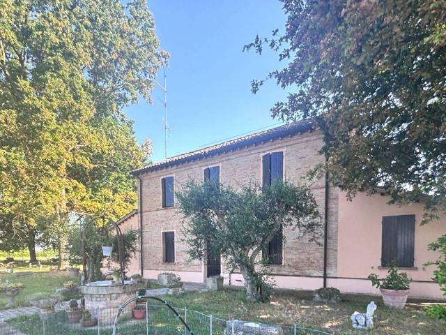 Rustico in vendita a Ravenna, Reggio Emilia