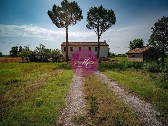 Rustico in vendita a Madonna dell'Albero, Ravenna