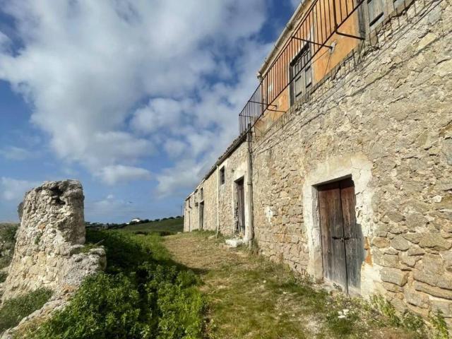 Rustico in vendita a Realmonte, Sicilia