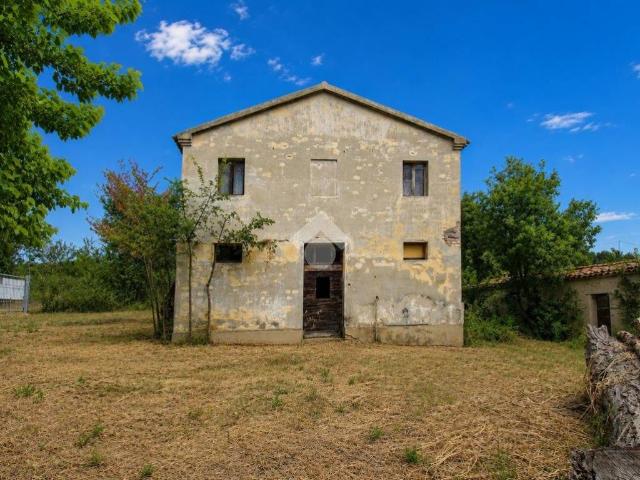 Rustico in vendita a Contrada Chiarino, Marche