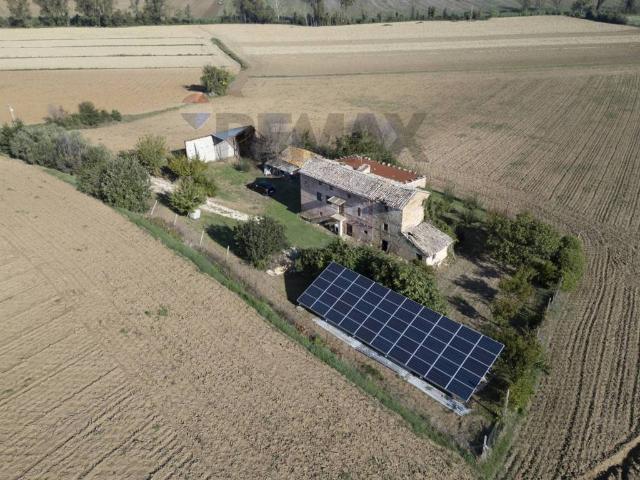 Rustico in vendita a Recanati, Macerata