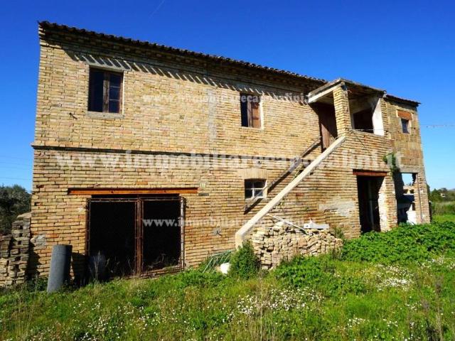 Rustico in vendita a Marche, Macerata