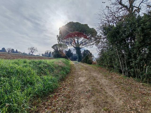Rustico in vendita a Marche, Macerata