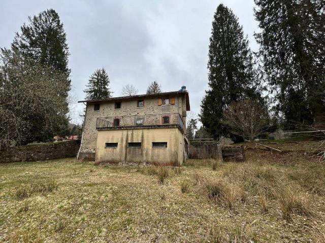 Rustico in vendita a Recoaro Terme, Veneto