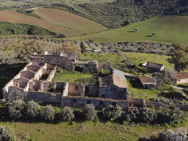 Rustico in vendita a Regalbuto, Sicilia