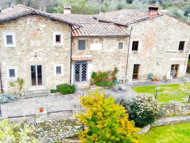 Rustico in vendita a Unione di Comuni Valdarno e Valdisieve, Reggello