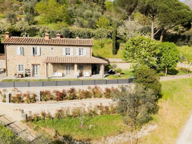 Rustico in vendita a Unione di Comuni Valdarno e Valdisieve, Reggello
