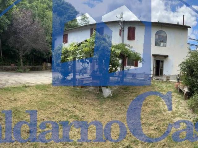 Rustico in vendita a Unione di Comuni Valdarno e Valdisieve, Reggello