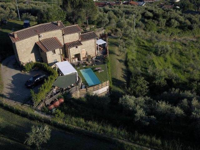 Rustico in vendita a Unione di Comuni Valdarno e Valdisieve, Reggello