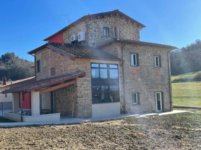 Rustico in vendita a Unione di Comuni Valdarno e Valdisieve, Reggello
