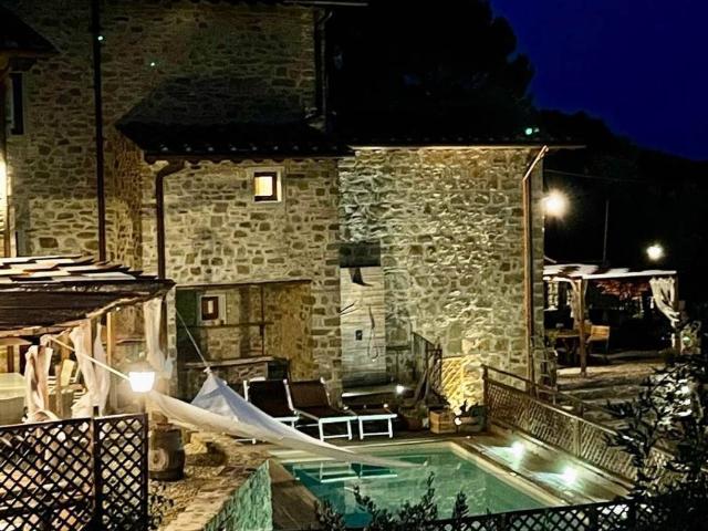 Rustico in vendita a Unione di Comuni Valdarno e Valdisieve, Reggello