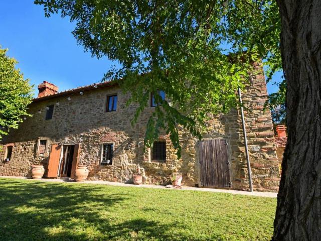 Rustico in vendita a San Donato in Fronzano, Reggello