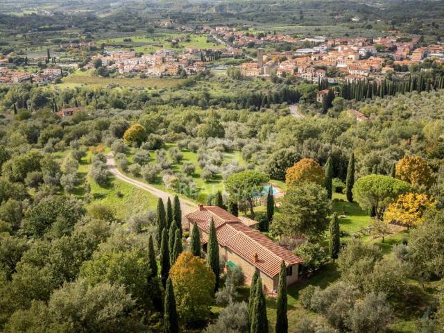 Rustico in vendita a Unione di Comuni Valdarno e Valdisieve, Reggello
