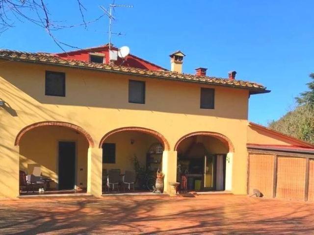 Rustico in vendita a Unione di Comuni Valdarno e Valdisieve, Reggello