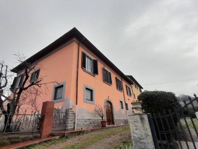 Rustico in vendita a Unione di Comuni Valdarno e Valdisieve, Reggello
