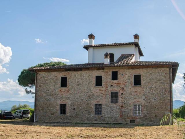 Rustico in vendita a Unione di Comuni Valdarno e Valdisieve, Reggello
