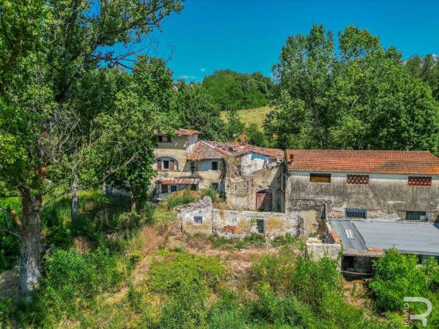 Rustico in vendita a Unione di Comuni Valdarno e Valdisieve, Reggello