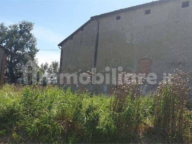 Rustico in vendita a Colline Matildiche, Re