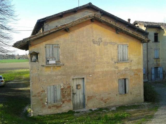 Rustico in vendita a Re, Reggio Emilia