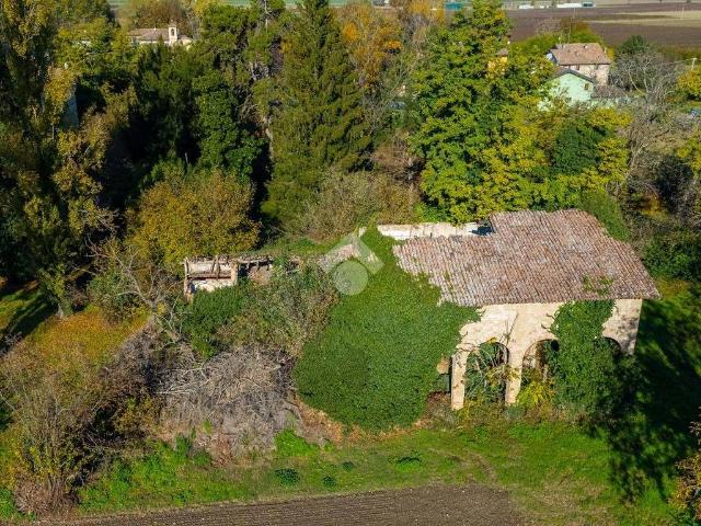 Rustico in vendita a Re, Reggio Emilia