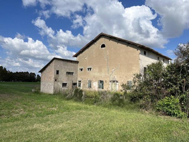 Rustico in vendita a Sesso, Re
