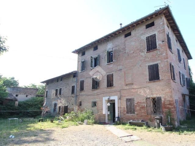 Rustico in vendita a Sabbione, Re