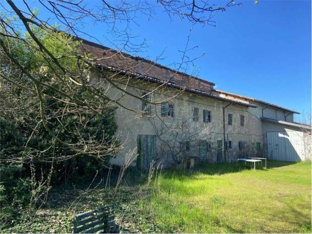 Rustico in vendita a Pieve Modolena, Re