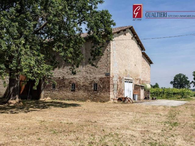 Rustico in vendita a Bagno, Re