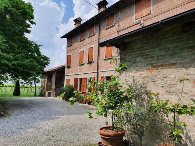 Rustico in vendita a Pianura Reggiana, Re