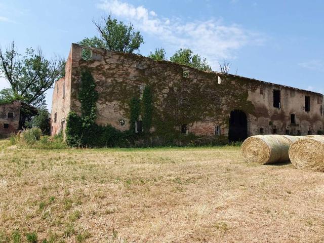 Rustico in vendita a Bagno, Re
