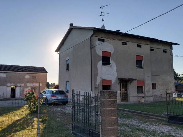 Rustico in vendita a Bassa Reggiana, Re