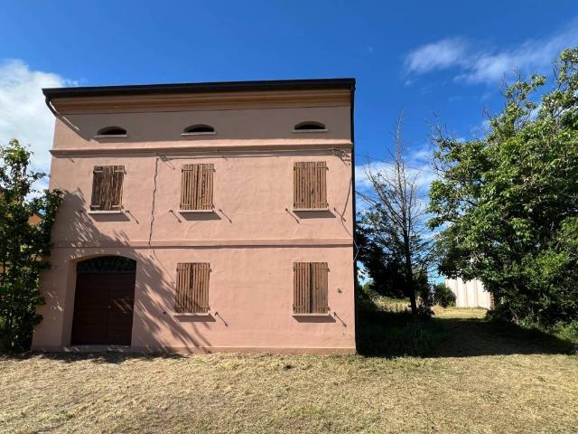 Rustico in vendita a Bassa Reggiana, Re