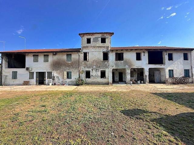 Rustico in vendita a Castelminio di Resana, Resana