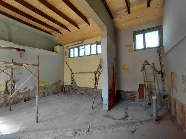 Rustico in vendita a Rescaldina, Lombardia