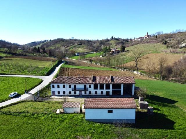 Rustico in vendita a Piemonte, Asti