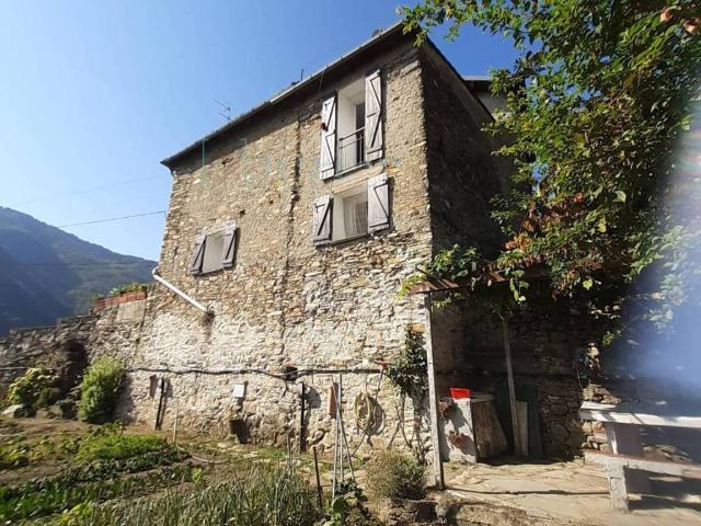 Rustico in vendita a Rezzo, Liguria