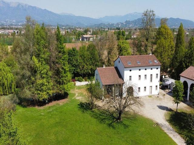 Rustico in vendita a Fonte, Riese Pio X