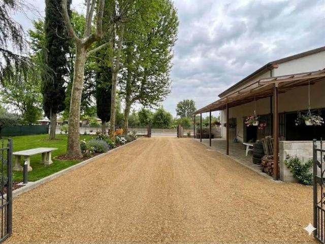 Rustico in vendita a Rimini, Reggio Emilia
