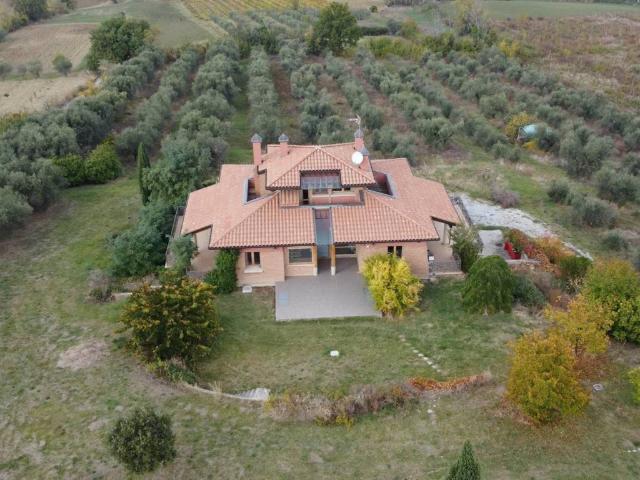Rustico in vendita a Rimini, Reggio Emilia