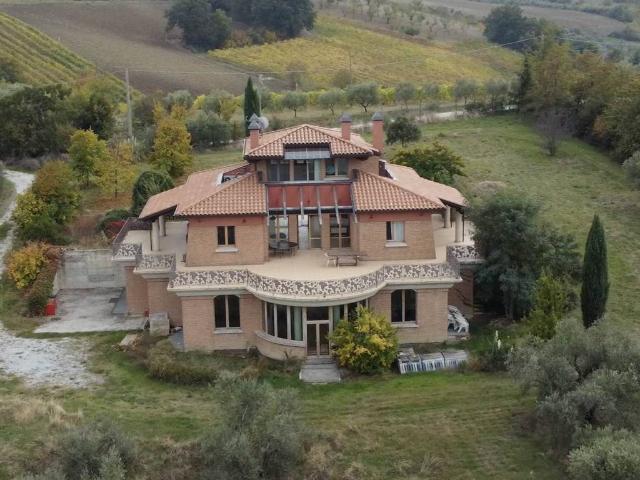 Rustico in vendita a Rimini, Reggio Emilia