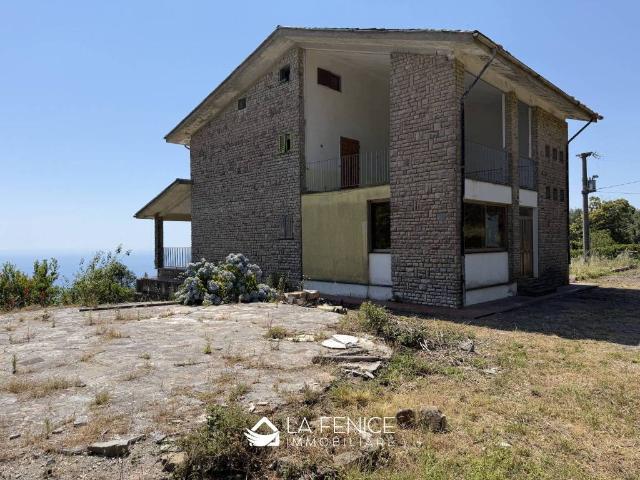 Rustico in vendita a La Spezia, Liguria