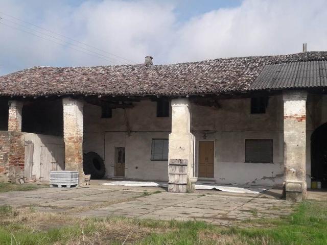 Rustico in vendita a Ripalta Arpina, Lombardia