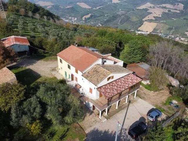 Rustico in vendita a Trivio, Ripatransone