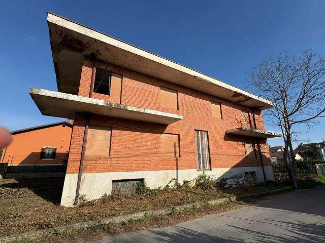 Rustico in vendita a San Giovanni, Piemonte
