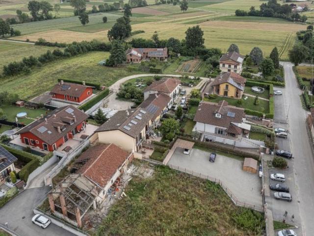 Rustico in vendita a San Giovanni, Piemonte