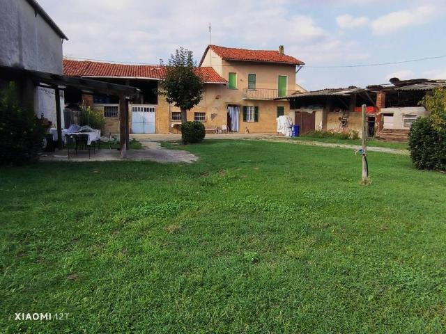 Rustico in vendita a Riva Presso Chieri, Torino