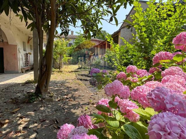 Rustico in vendita a Rivanazzano, Lombardia
