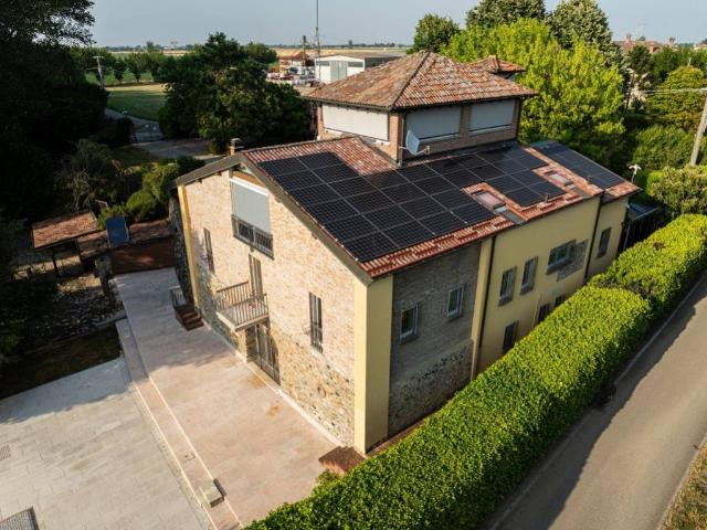 Rustico in vendita a Rivergaro, Reggio Emilia
