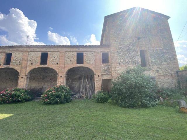Rustico in vendita a Rivergaro, Reggio Emilia